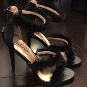 Never worn. Super cute!